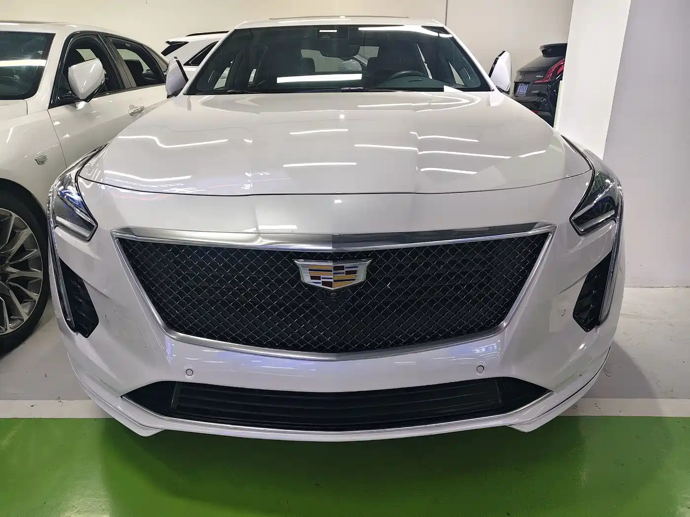 Фото 2 - Cadillac CT6