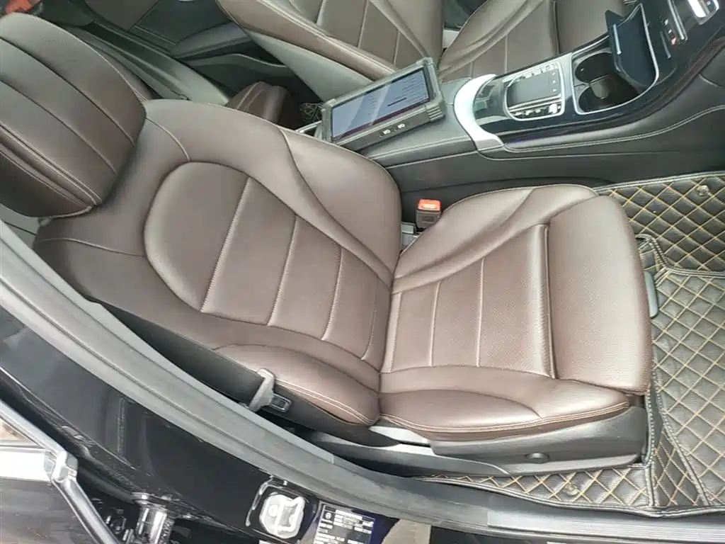 Mercedes-Benz GLC 2020 GLC 260 L 4MATIC Luxury фото 20