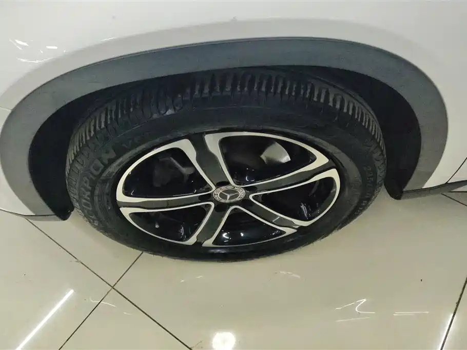 Mercedes-Benz GLA 2018 GLA 200 Fashion фото 6