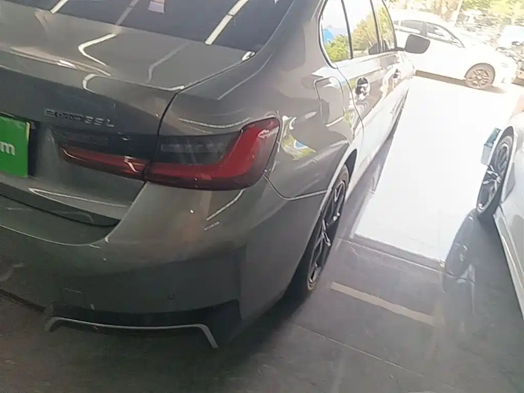 BMW i3 2022 eDrive 35 L фото 8