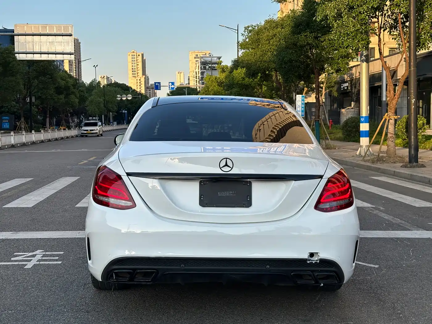 Mercedes-Benz C-Class 2015 Facelift C 200 L Sport фото 20