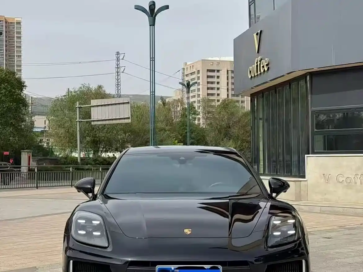 Porsche Panamera 2024 Panamera Executive Long Wheelbase 2.9T фото 2