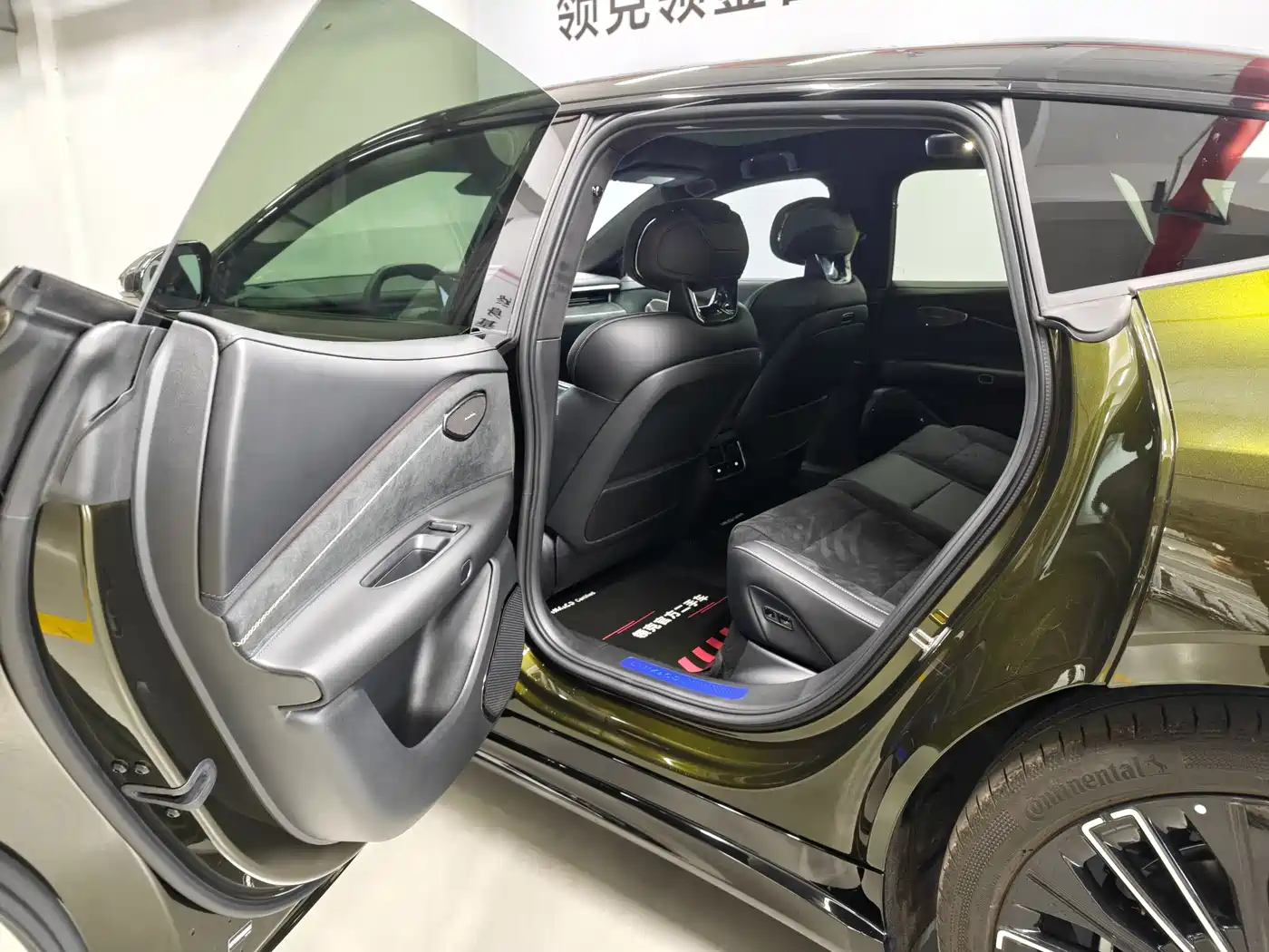 Lynk & Co 10 EM-P 2025 Facelift 240 AWD Ultra Sport Edition фото 12