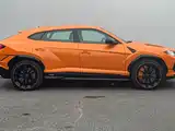 Фото 4 - Lamborghini Urus