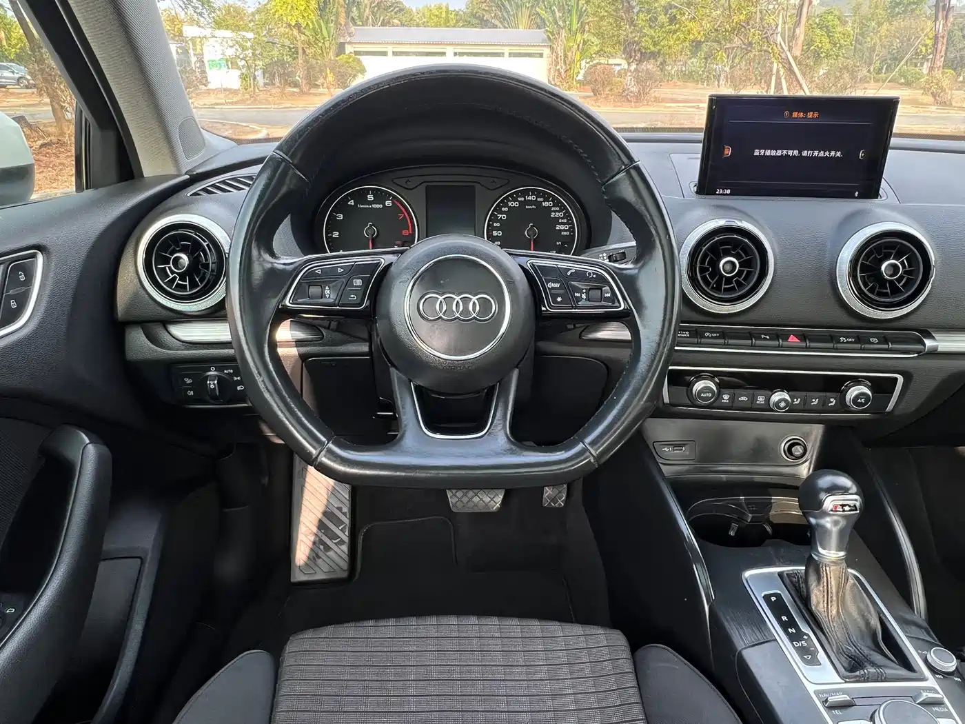 Audi A3 2018 30th Anniversary Limousine 35 TFSI Sport фото 13