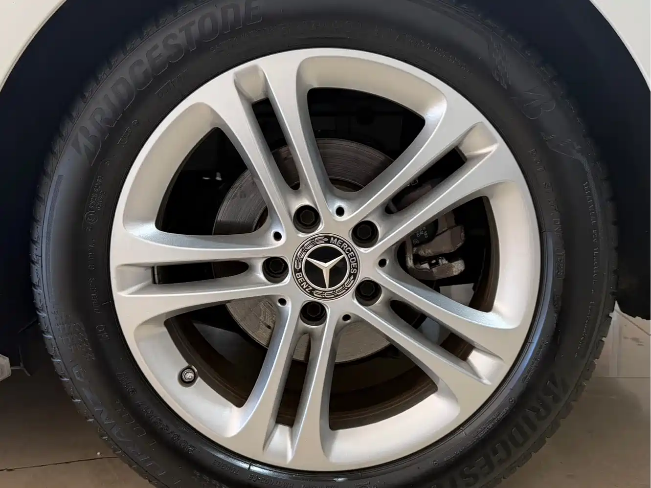 Mercedes-Benz A-Class 2023 A 180 L фото 28