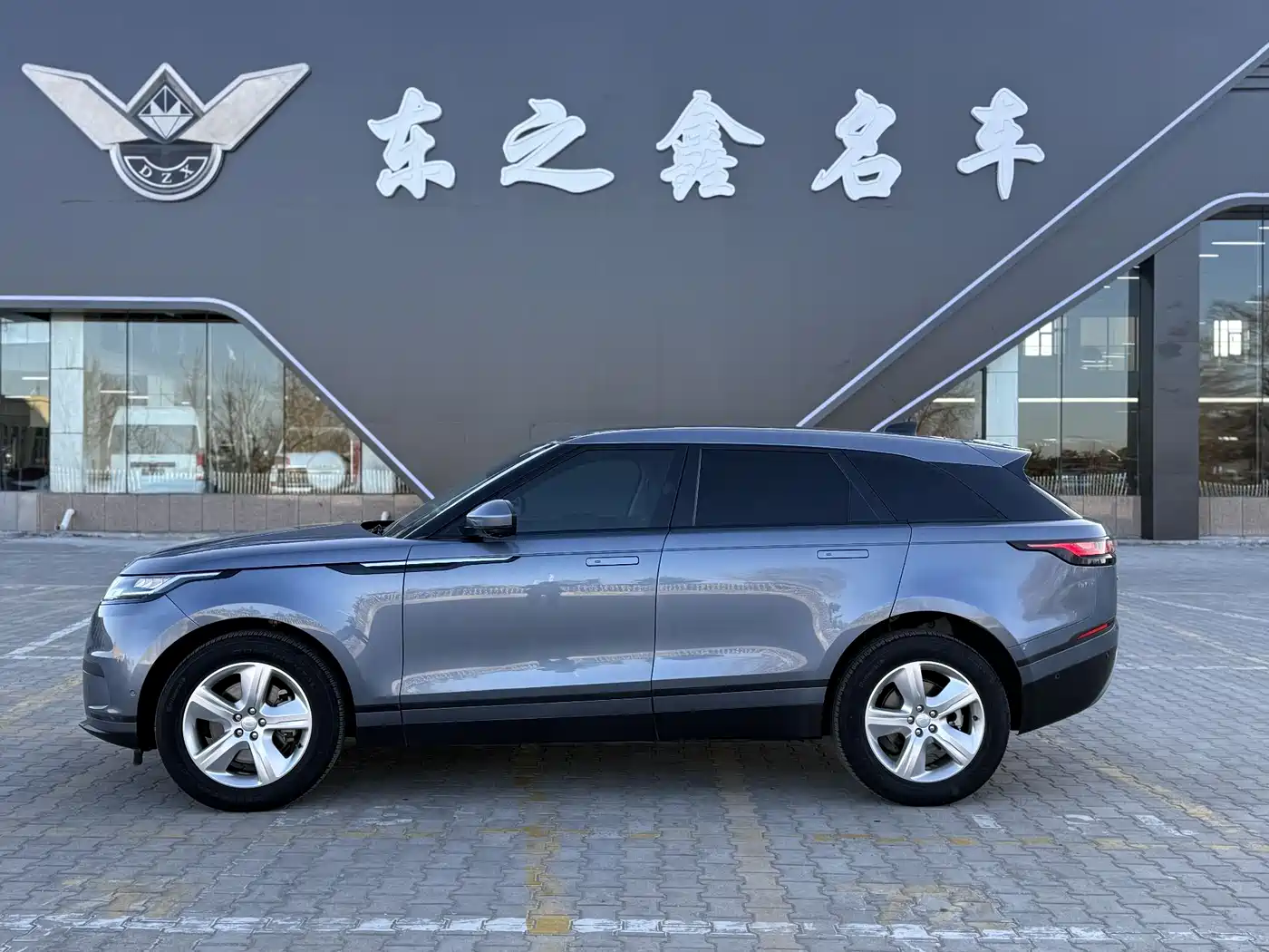 Land Rover Range Rover Velar 2022 250PS фото 6