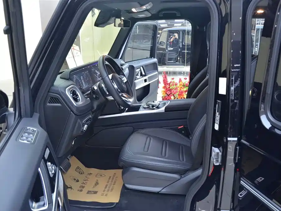 Mercedes-Benz G-Class 2024 G 350 фото 3