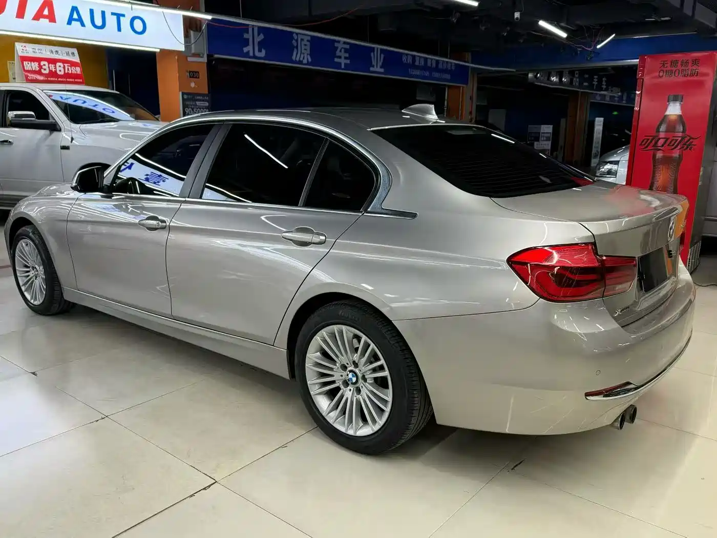 BMW 3 Series 2017 320Li xDrive Fashion фото 6