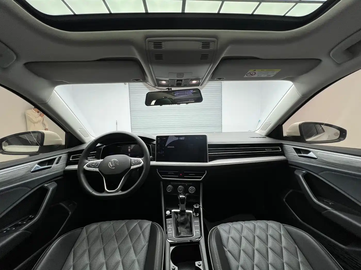 Volkswagen Sagitar 2023 280TSI DSG Beyond Lite фото 11