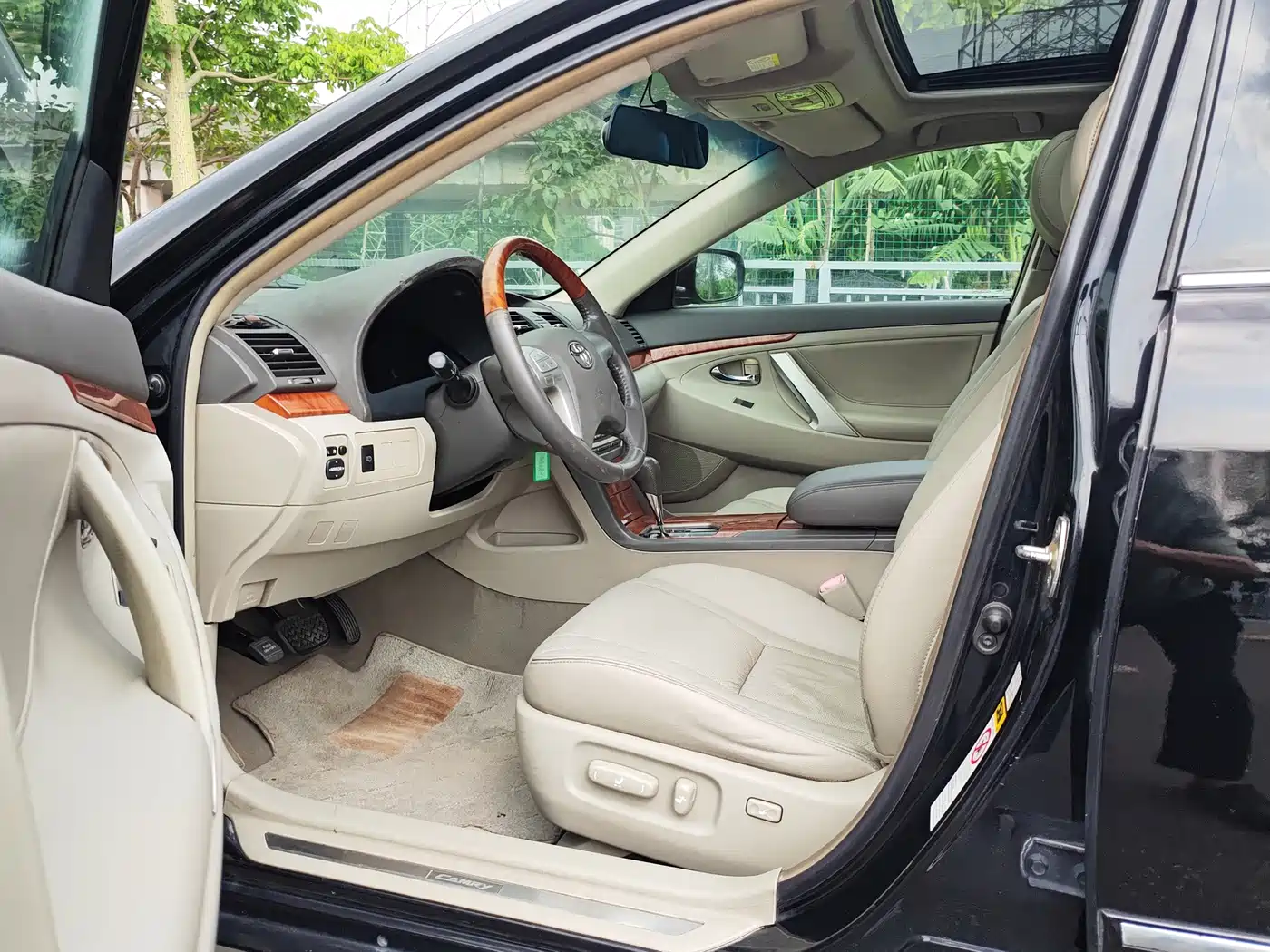 صورة 13 - Toyota Camry