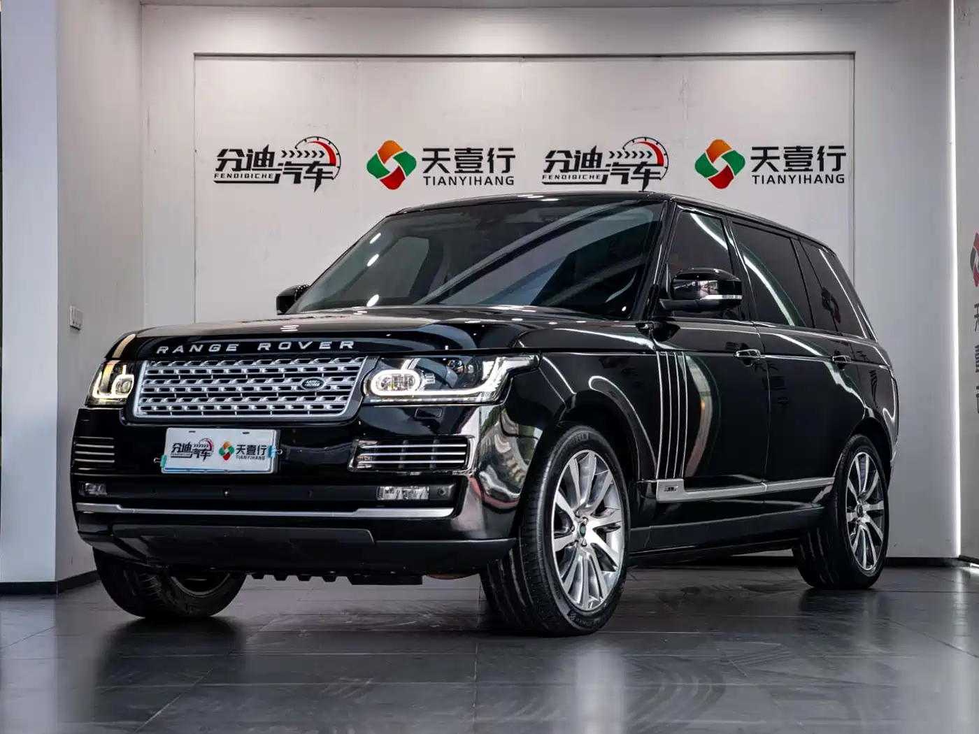 Land Rover Range Rover 2016 3.0 SC V6 Vogue SE Autobiography LWB