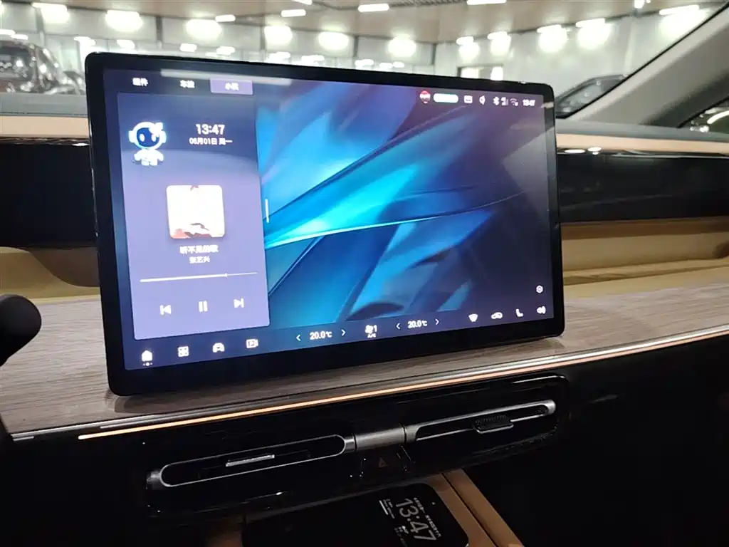 GAC Trumpchi Trumpchi E8 NEV 2024 Model 150km MAX фото 13