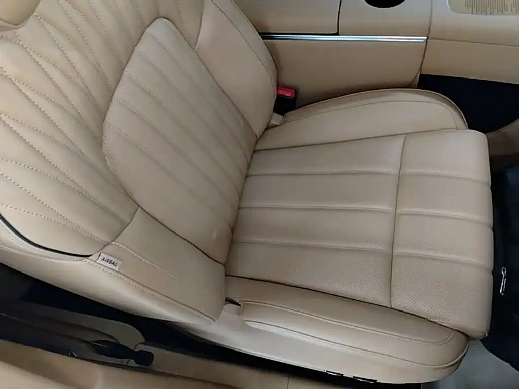 Voyah Auto Voyah Dreamer 2025 PHEV AWD Flagship Kunpeng Edition фото 25