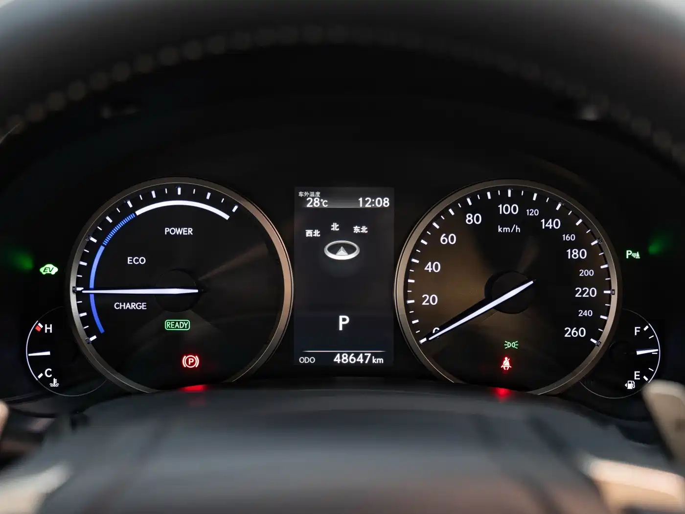 Фото 20 - Lexus NX
