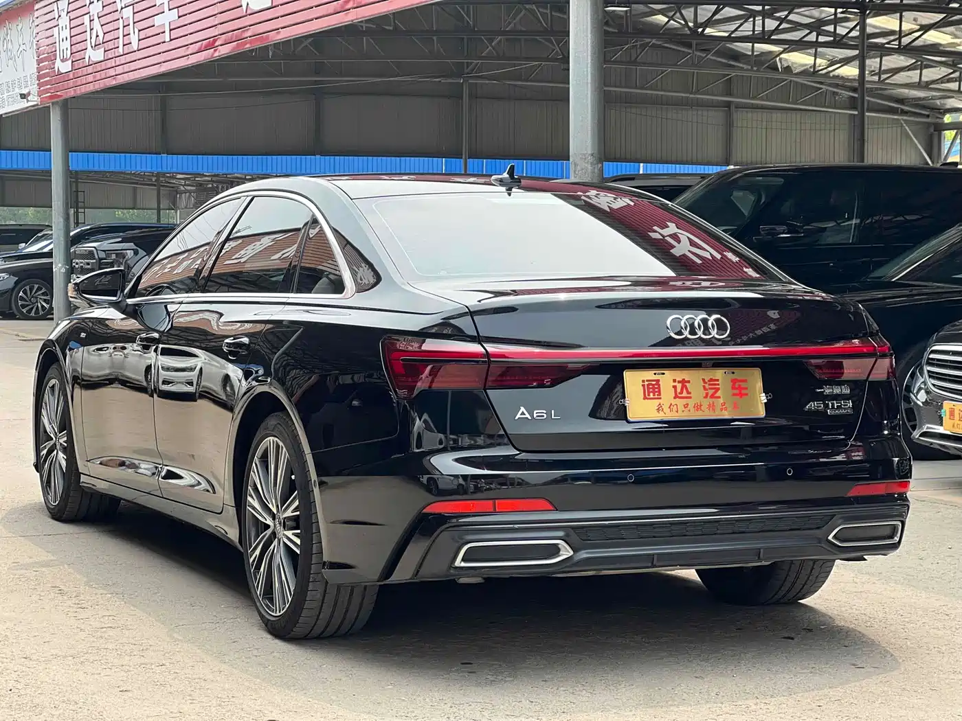 Audi A6L 2021 45 TFSI quattro Exclusive Elegance фото 3