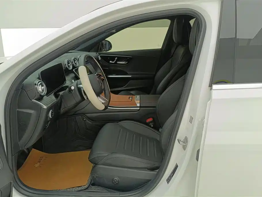 Mercedes-Benz C-Class 2024 Facelift III C 260 L Sport фото 9