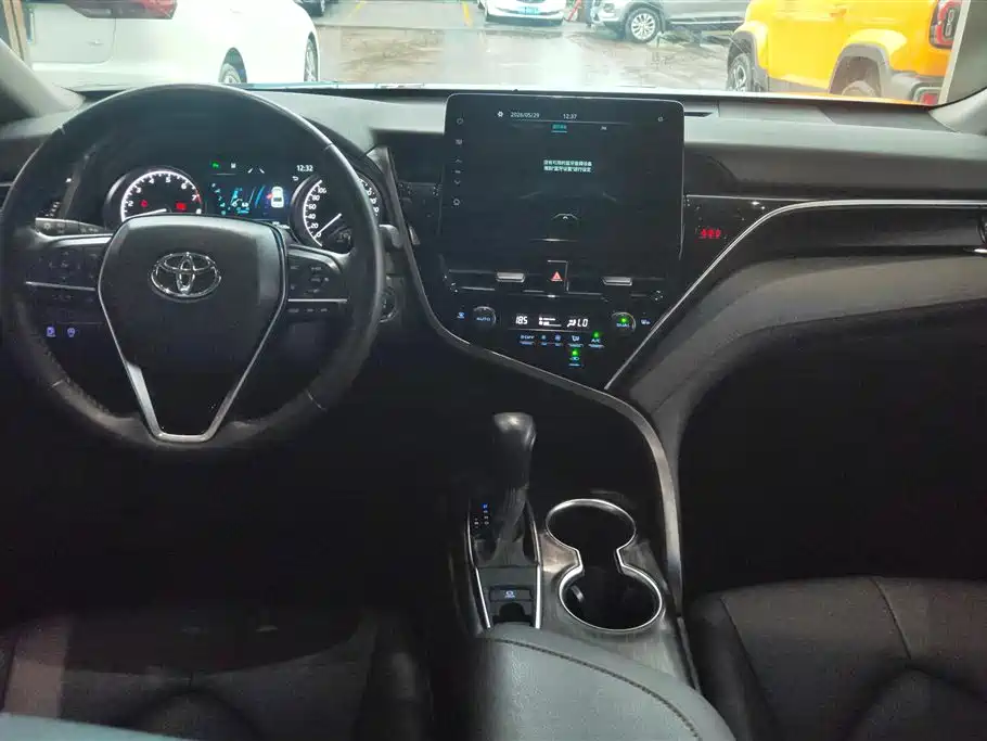 Toyota Camry 2021 2.0G Luxury Edition фото 12
