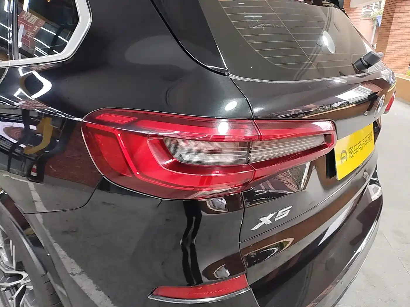 BMW X5 (Import) 2019 xDrive40i M Sport Package фото 10