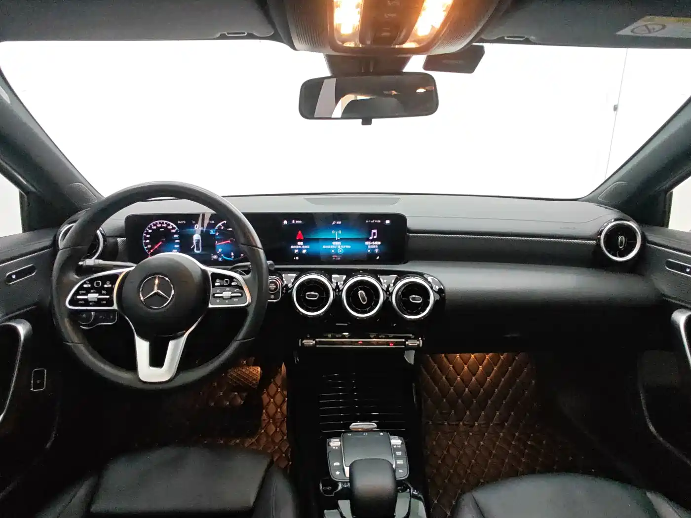 Mercedes-Benz A-Class 2022 Facelift A 180 L Sport Sedan фото 10