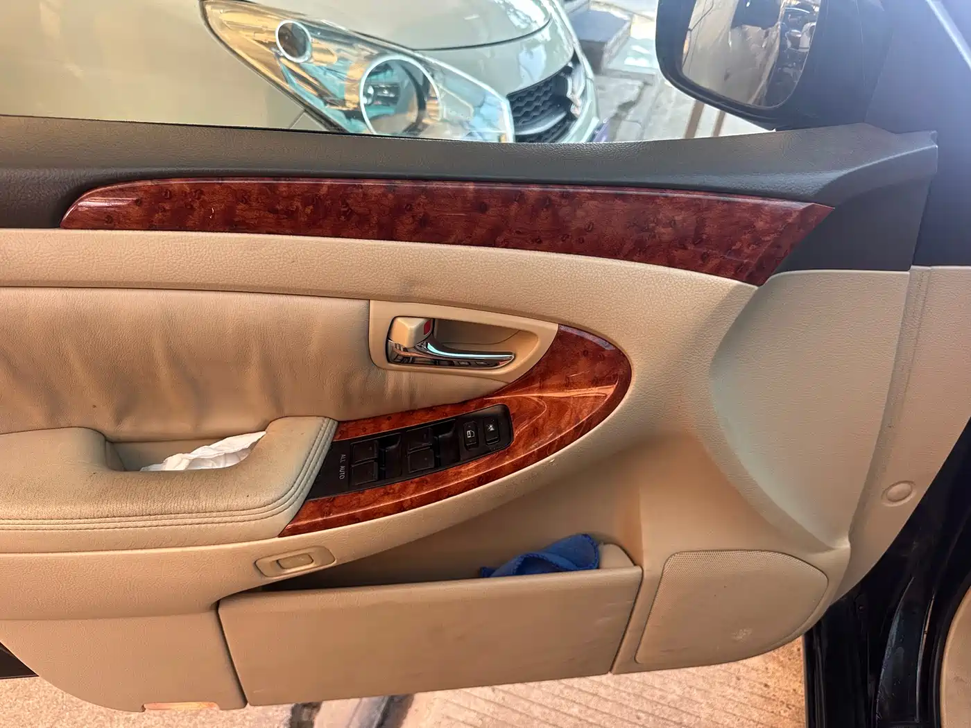 Toyota Crown 2007 2.5L Royal Leather Edition фото 4
