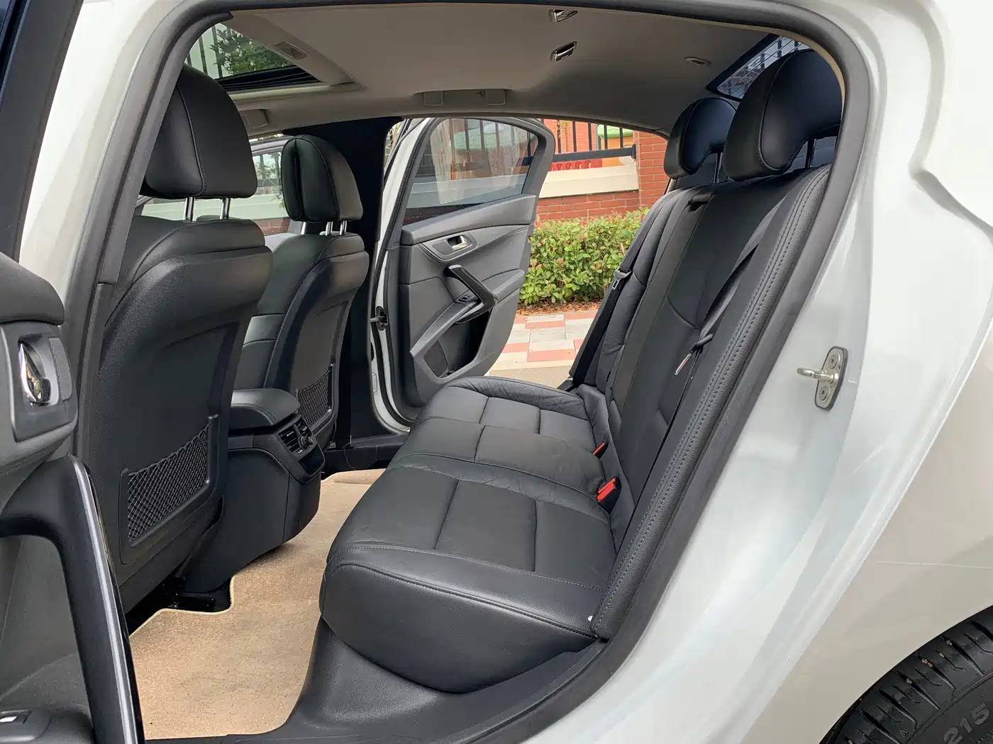 Peugeot 508 2015 1.6THP Auto Excellence Edition фото 8