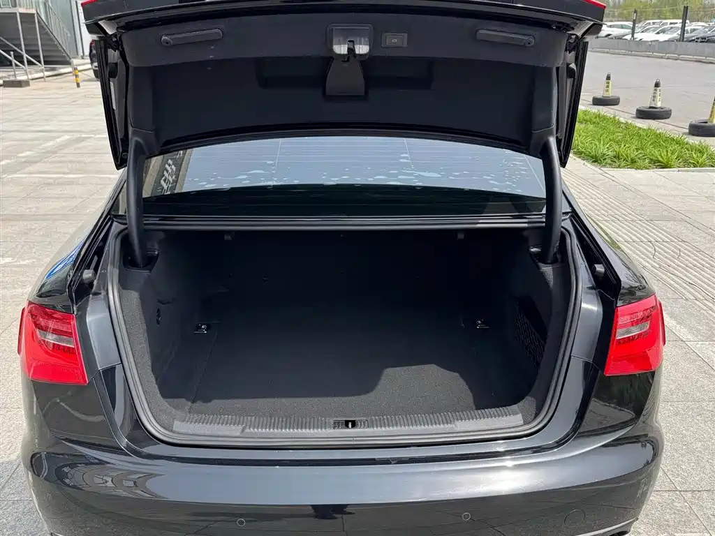 Audi A6L 2015 35 FSI quattro Comfort фото 8
