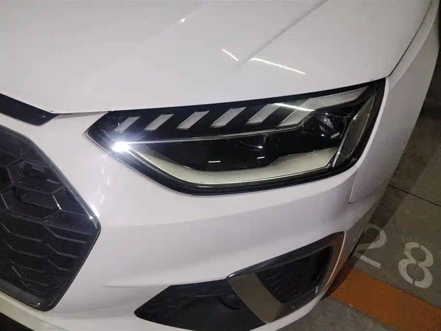 Audi A4L 2020 40 TFSI quattro Luxury Dynamic фото 5
