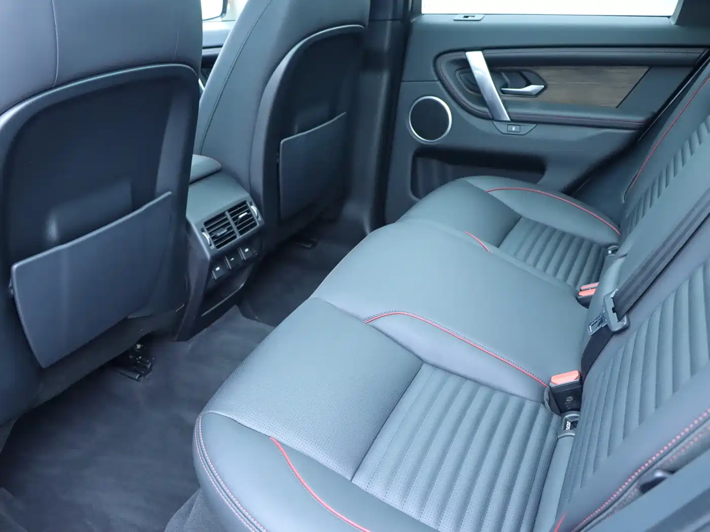 LAND ROVER DISCOVER SPORTS