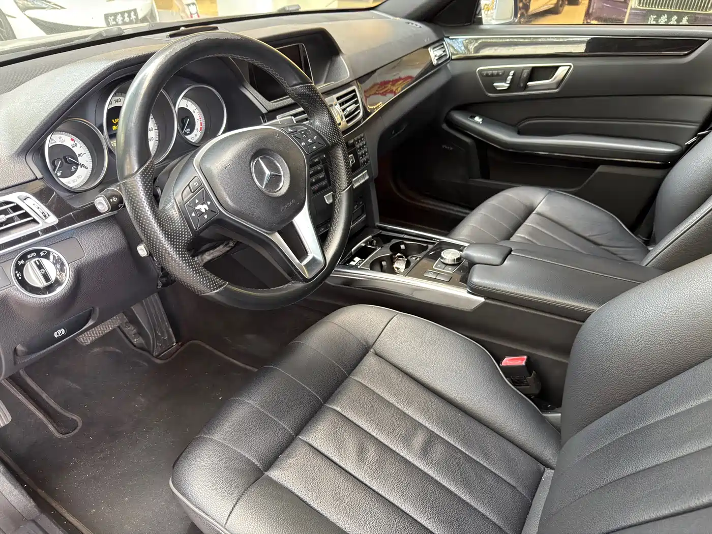 Mercedes-Benz E-Class 2015 E 260 L Sport фото 4