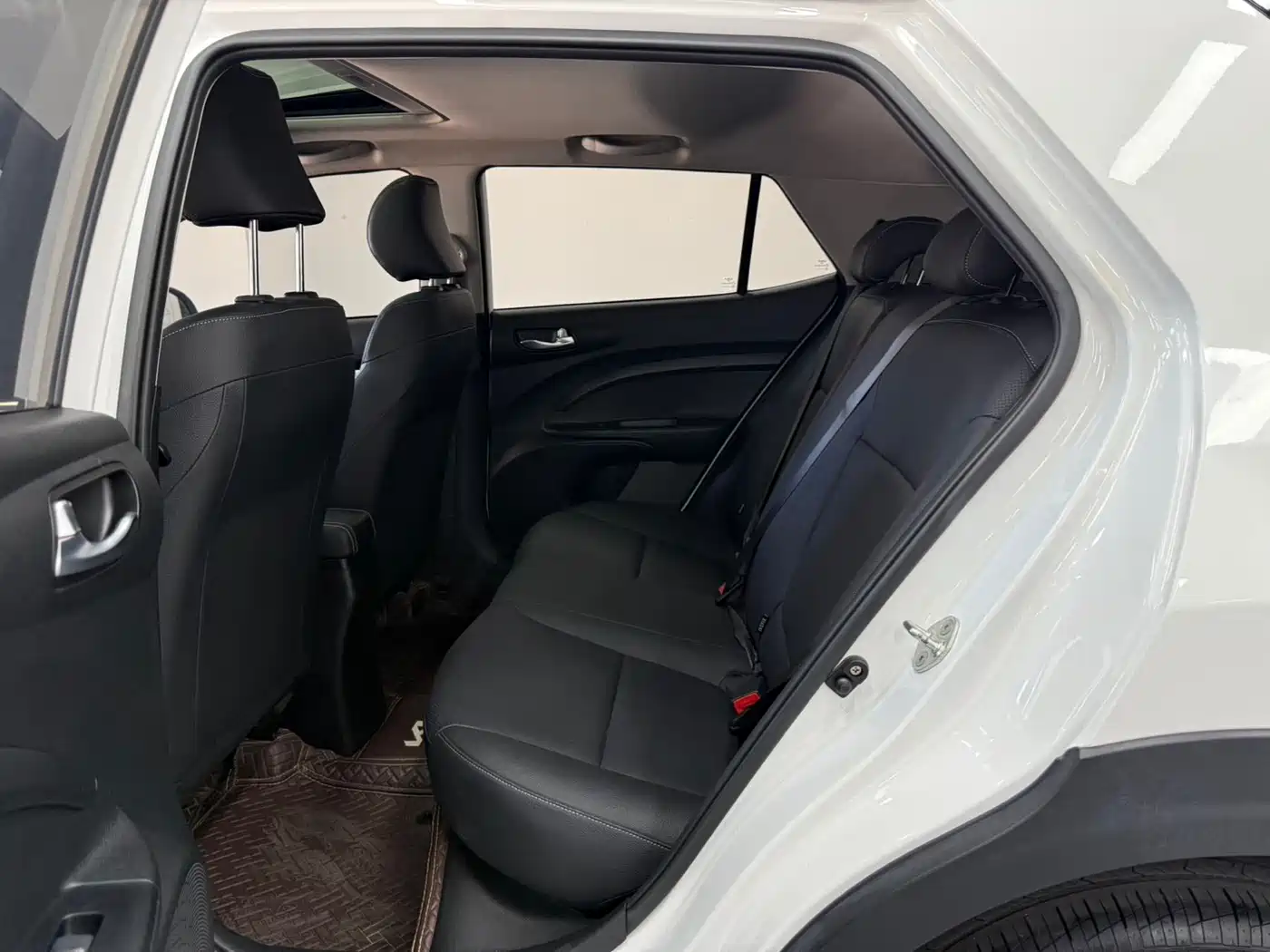 Kia KX1 2021 1.4L CVT Fun Sunroof Version фото 9