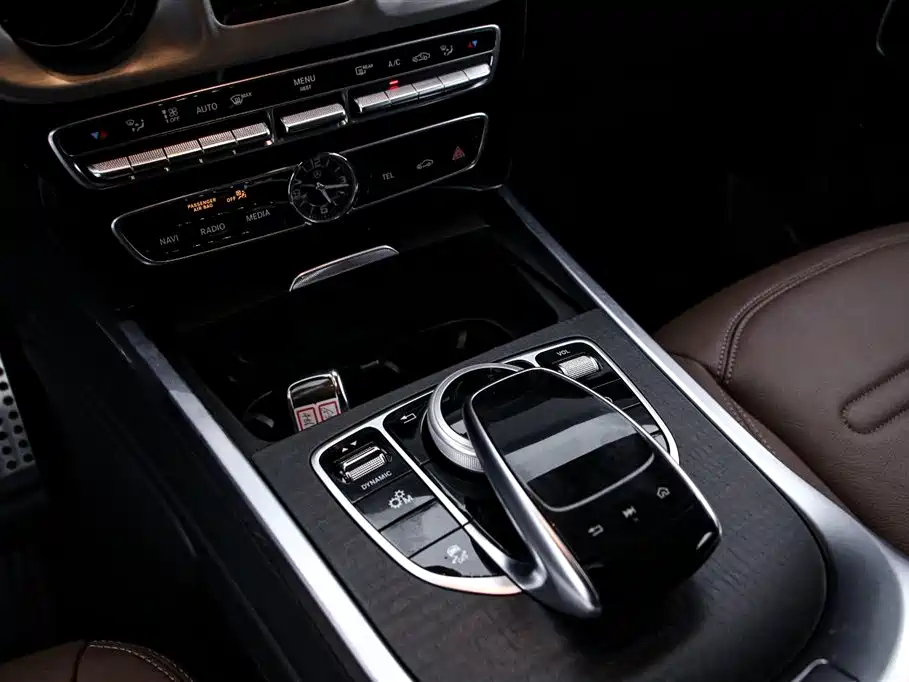 Mercedes-Benz G-Class 2023 G 350 фото 9