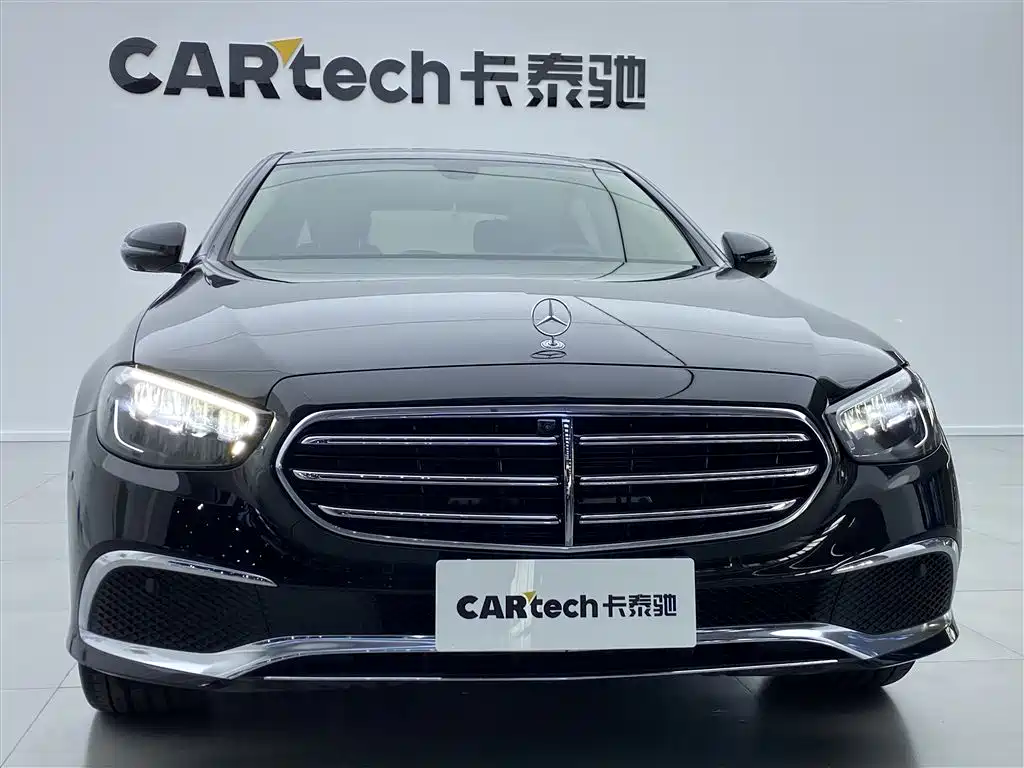 Mercedes-Benz E-Class 2023 E 300 L Fashion фото 35