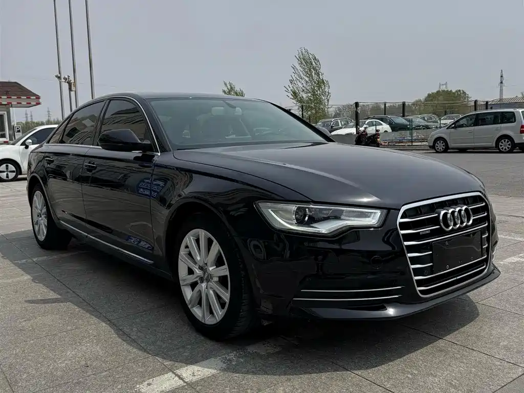 Audi A6L 2015 35 FSI quattro Comfort фото 3