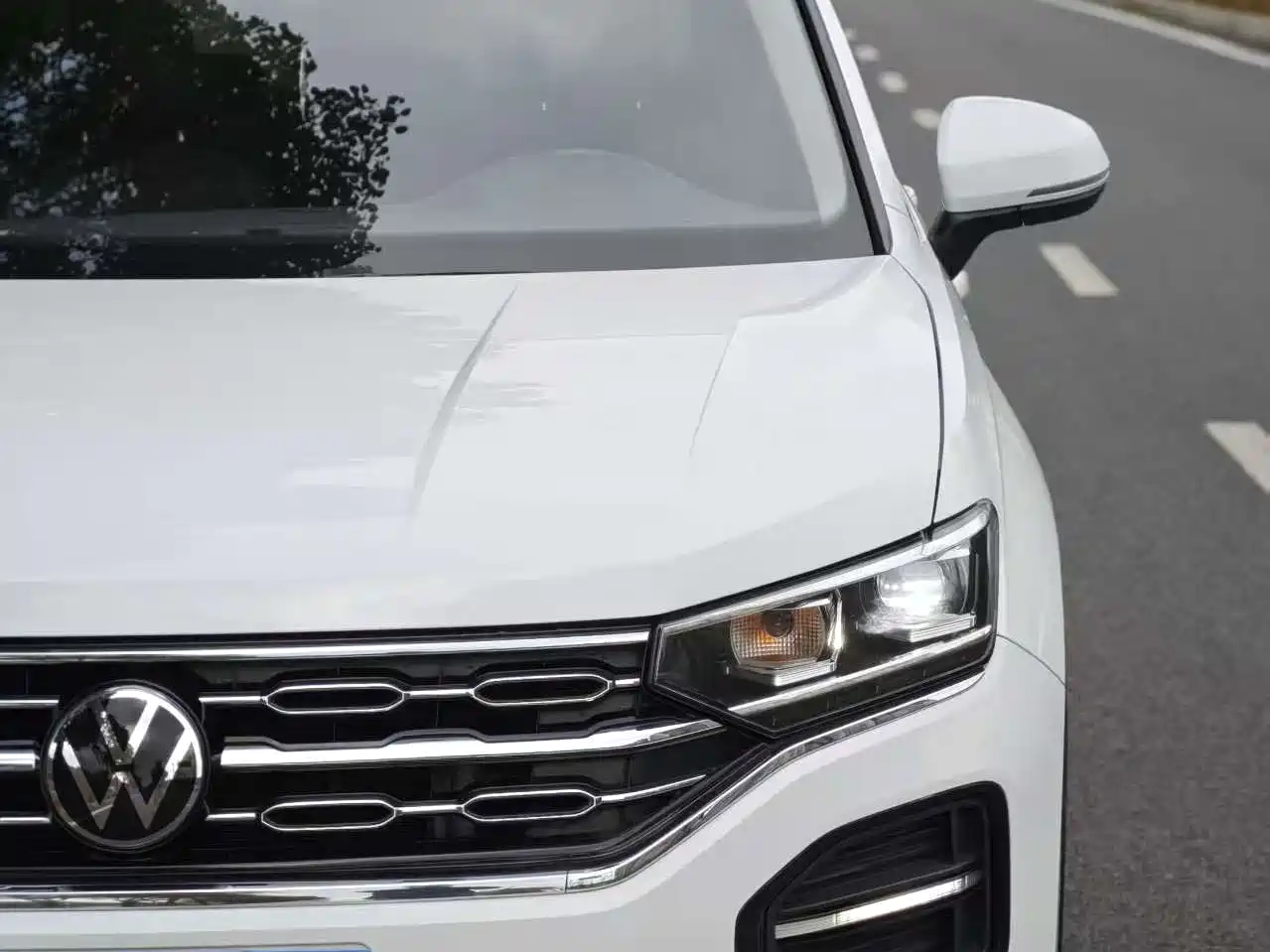 Volkswagen Tayron 2022 330TSI 2WD Luxury Smart Connect Edition фото 4