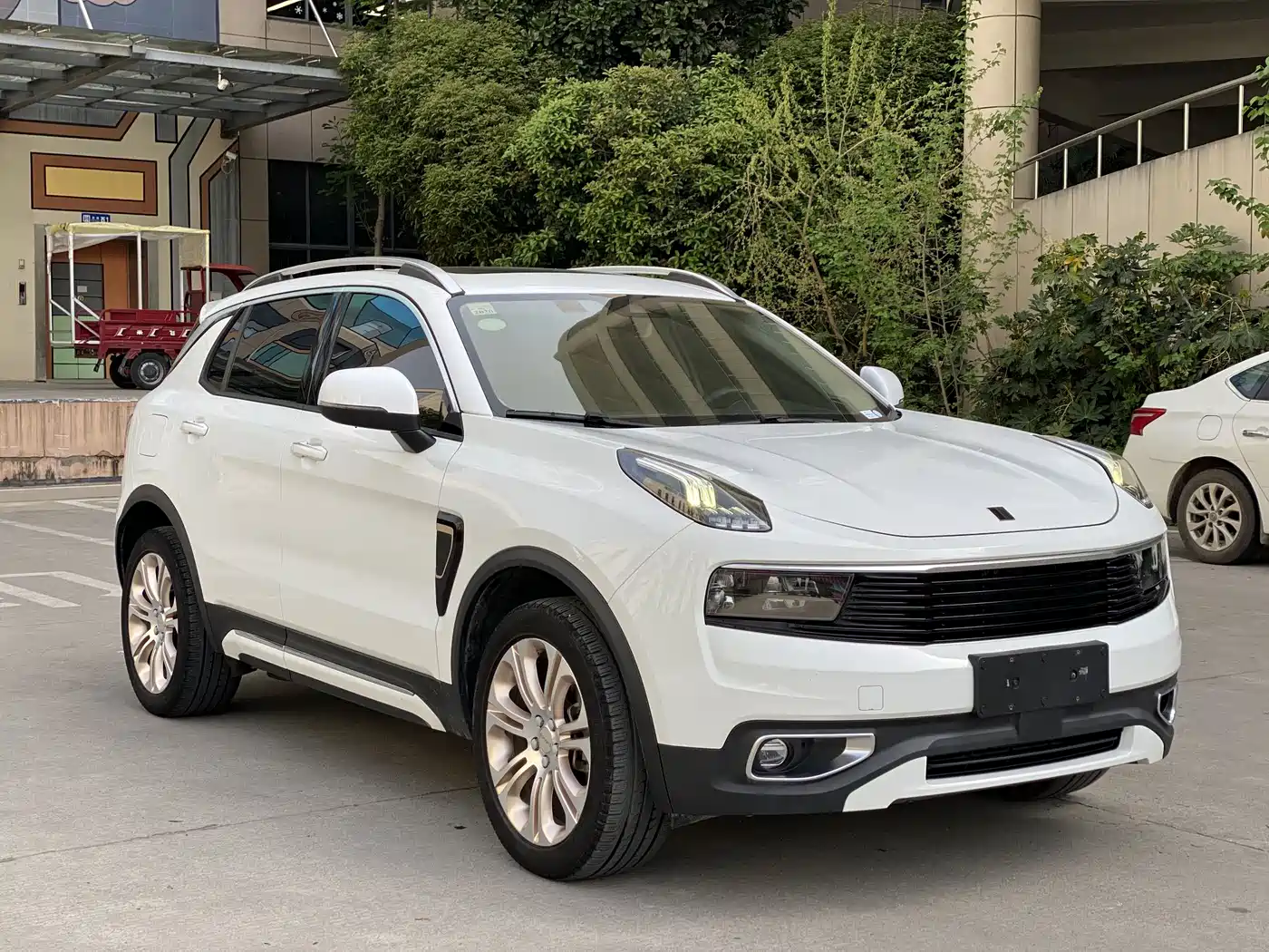 Lynk & Co 01 2017 2.0T 2WD Pro Version фото 2