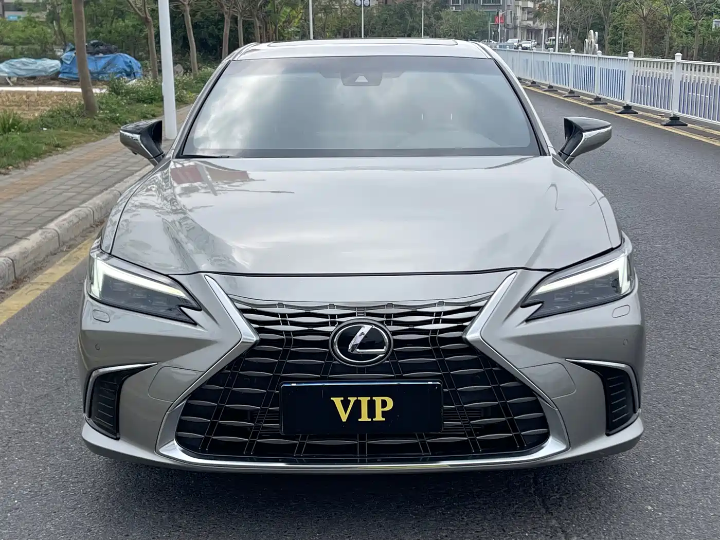 Lexus ES 2025 200 Ultimate Edition фото 2