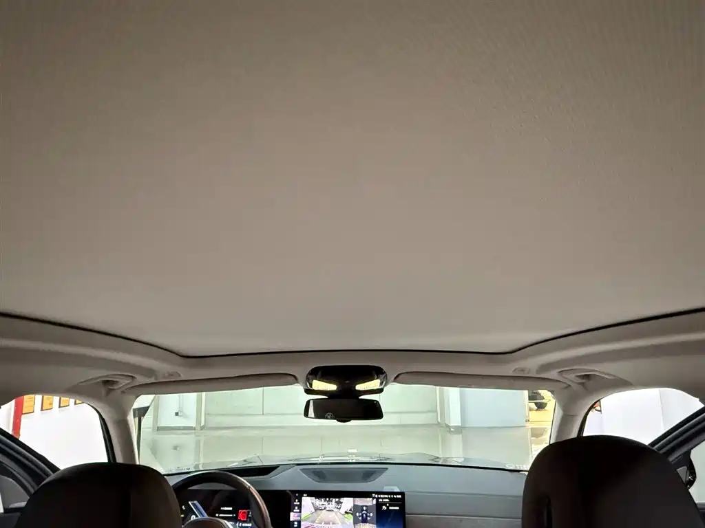 BMW X5 2023 xDrive 30Li Premium M Sport Package фото 26