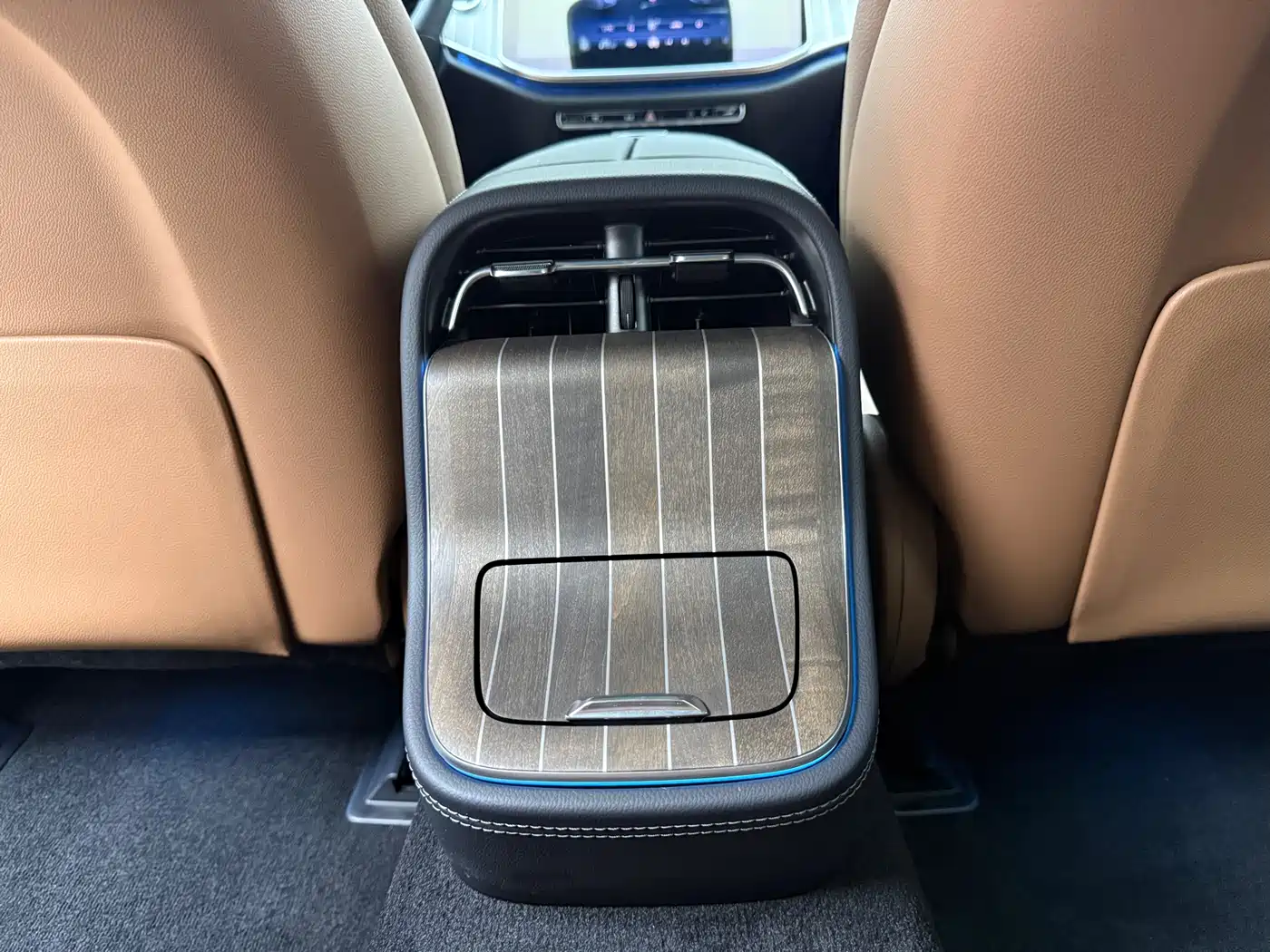 Mercedes-Benz E-Class 2025 E 300 L Fashion фото 19