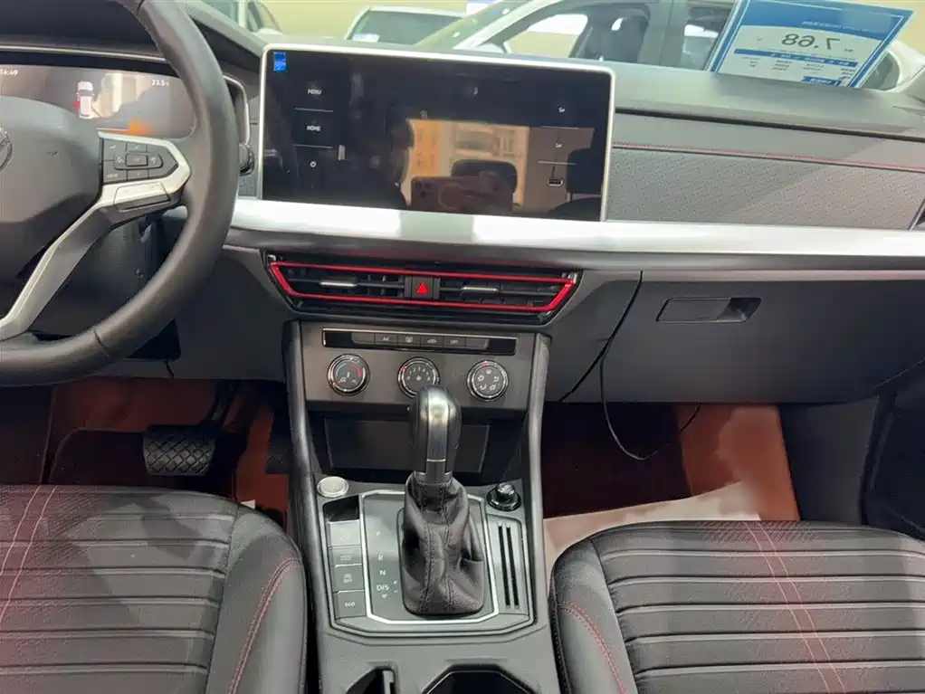 Volkswagen Lavida 2023 280TSI DSG Starlight Comfort Edition фото 6