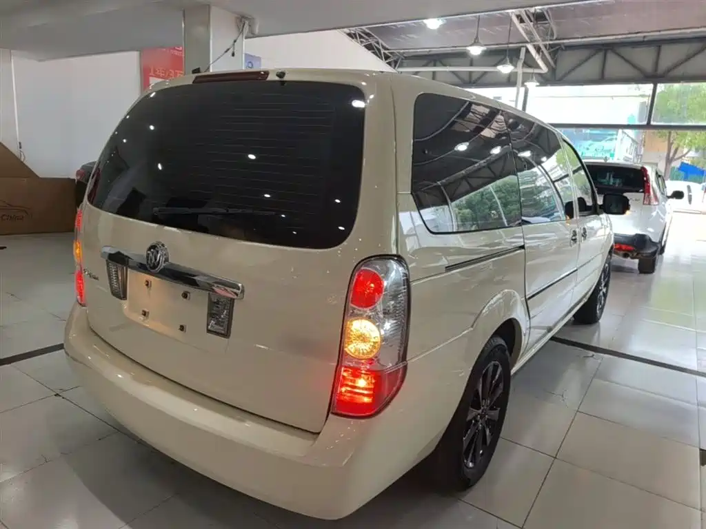 Buick GL8 2014 2.4L Classic Edition фото 7