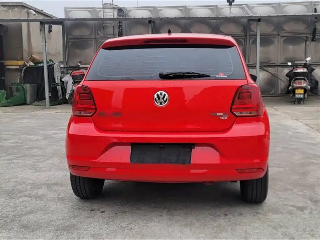 Volkswagen Polo 2016 1.6L Automatic Comfort фото 6