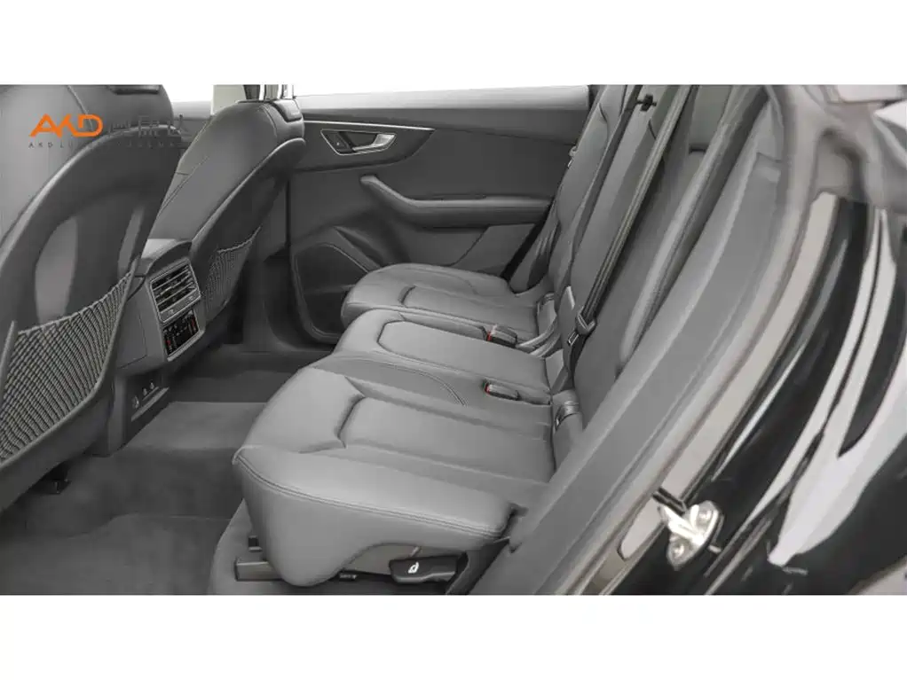 Audi Q8 2025 2023 55 TFSI Luxury Sport