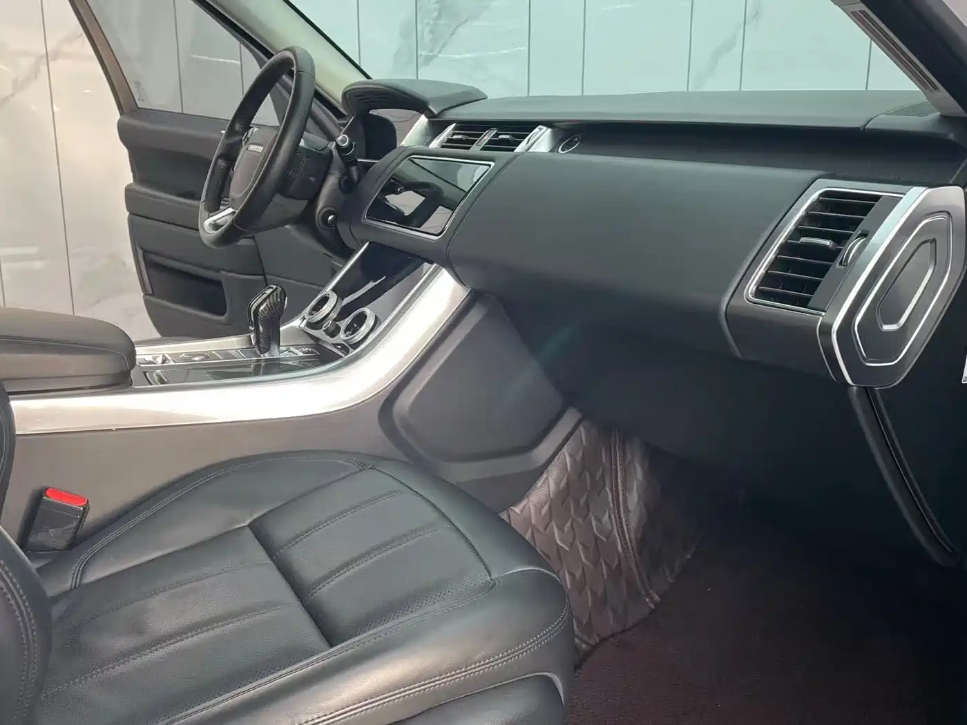 Land Rover Range Rover Sport 2019 3.0 SC V6 Special Edition фото 19