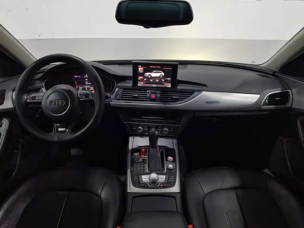 Photo 5 - Audi A6 (Import)