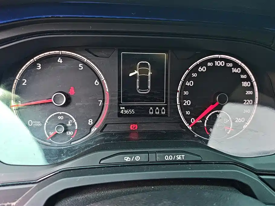 Volkswagen Polo 2019 Plus 1.5L Automatic Panorama Enjoyment Edition фото 14