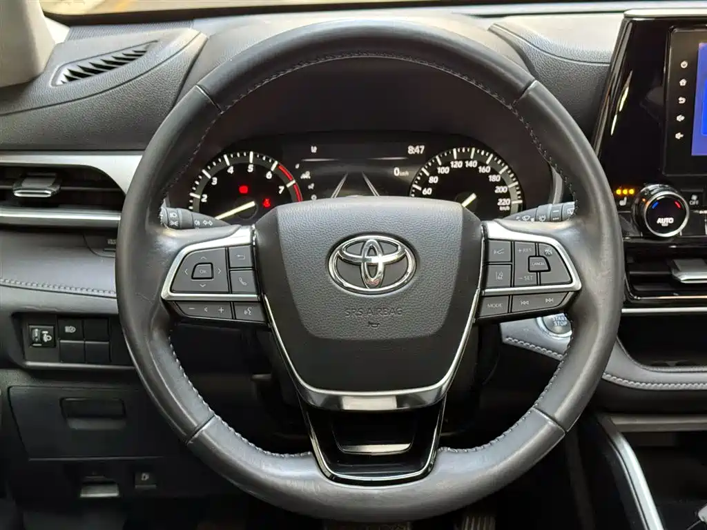 Toyota Highlander 2022 380T 4WD Luxury 7-Seater фото 12