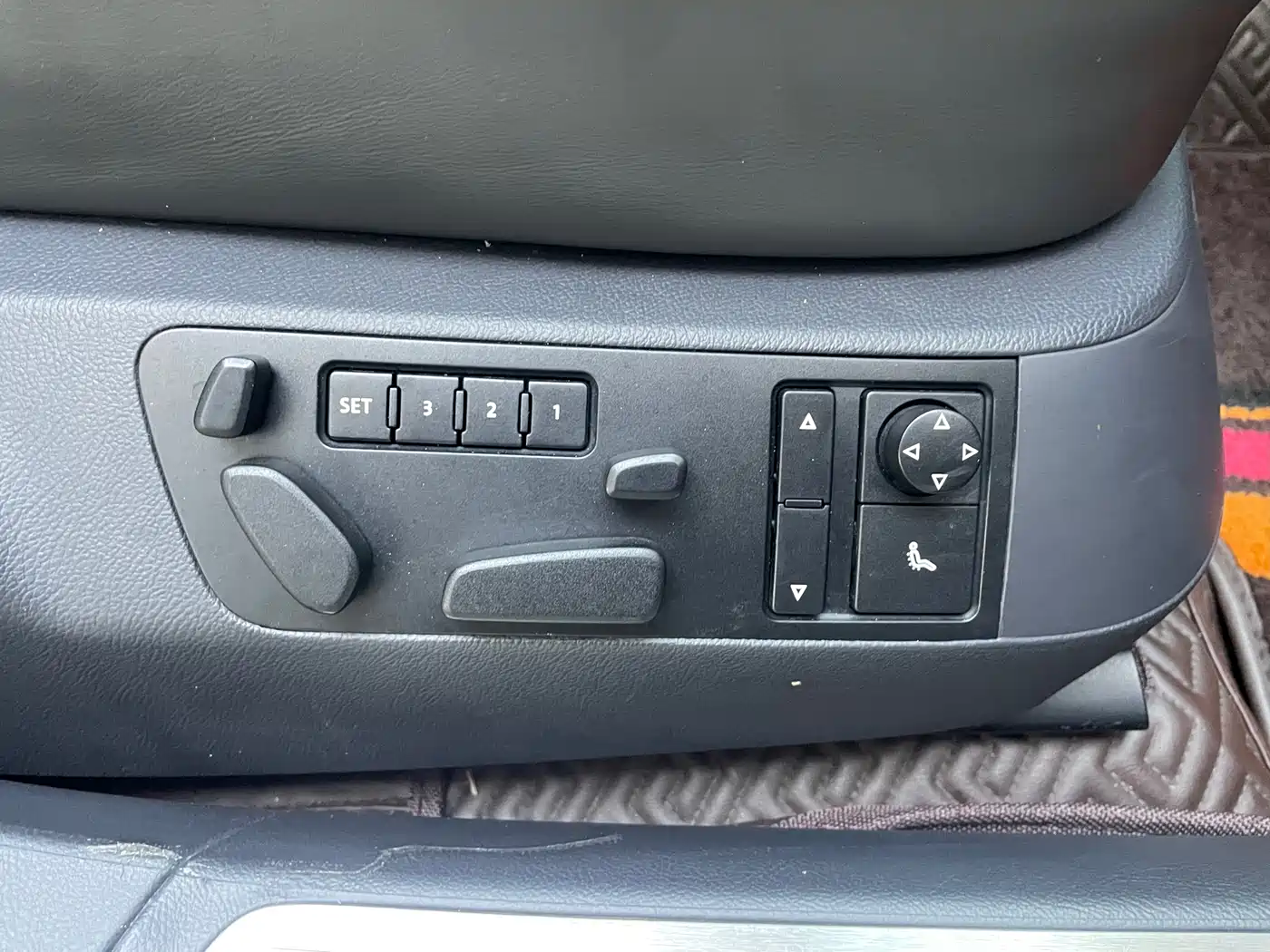 Volkswagen Phaeton 2009 Model 3.6L V6 5-seat Extended Luxury фото 13