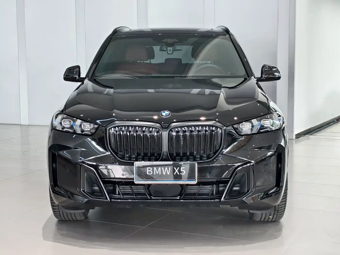 BMW X5 2026 2025 Model xDrive 40Li M Sport Blackout Package