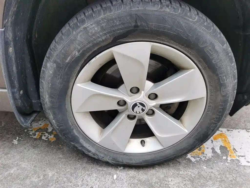Škoda Yeti 2016 1.4TSI DSG Forward Edition фото 23